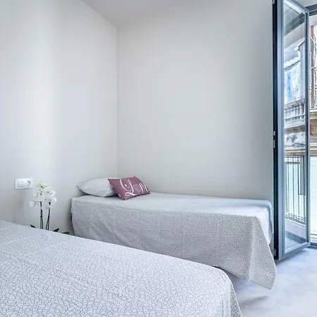 Jonquera, 18 Apartment Figueres (Girona)
