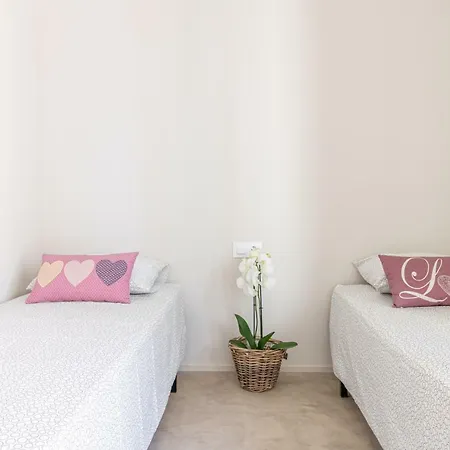 Jonquera, 18 Apartment Figueres (Girona)