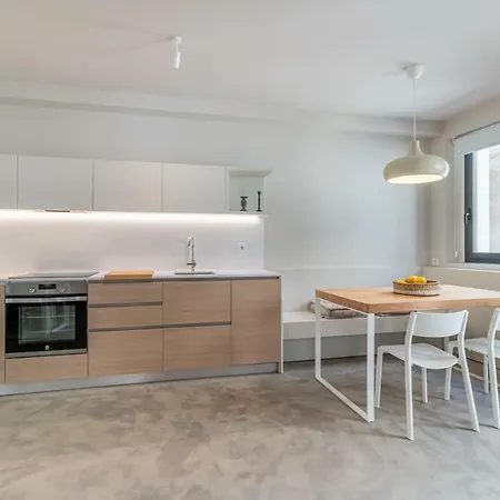 Jonquera, 18 Apartment