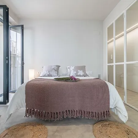 Jonquera, 18 Apartment Figueres (Girona)